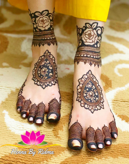 floral foot mehendi designs for ladies