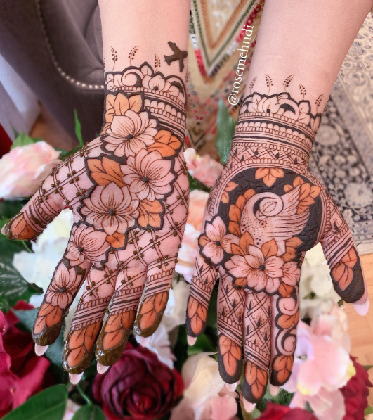 Two-toned mehendi designs