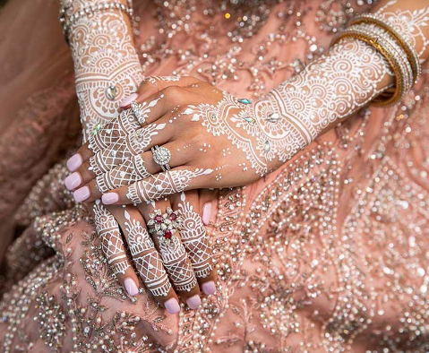 White mehendi designs for bride