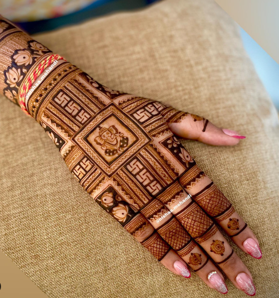 God portraits mehendi designs for brides