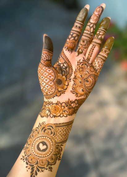 mehendi with open space