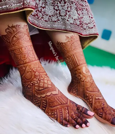 Full-Leg Mehndi