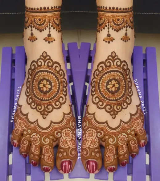 Mandala Simple mehndi designs for feet